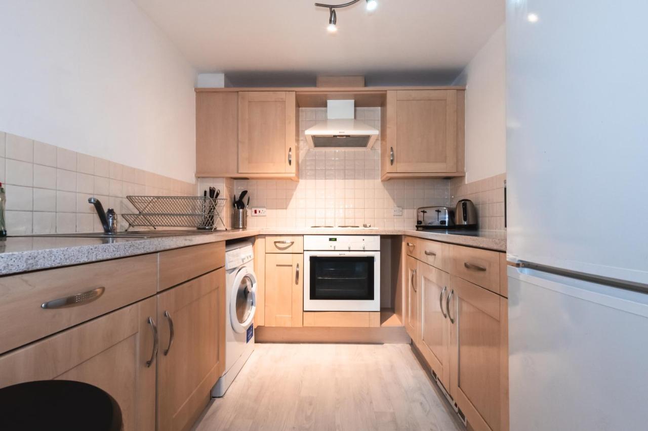 Best Price! 2 Bed City Centre - 4 Single Beds Or 2 Super King, Smart Tvs, Sofa Bed & Free Secure Parking Southampton Dış mekan fotoğraf